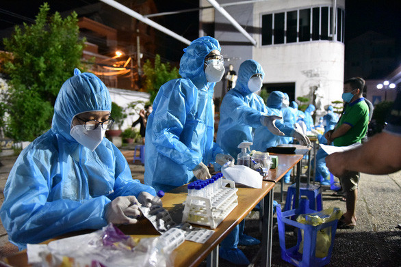 胡志明市升级疫情防控级别 及时制定应急预案 ảnh 2