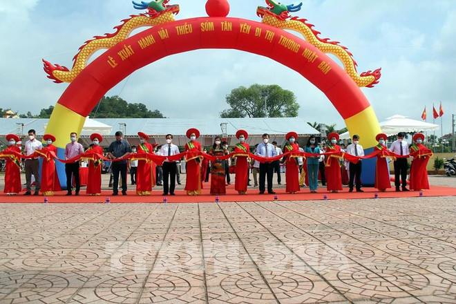 北江省新安早熟荔枝销往日本市场 ảnh 2 北江省新安早熟荔枝销往日本市场 ảnh 2