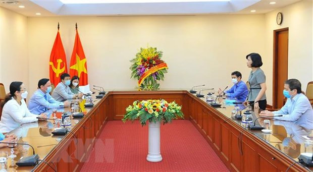 国会副主席阮克定值纪念革命新闻日之际来访祝贺越通社 ảnh 2 国会副主席阮克定值纪念革命新闻日之际来访祝贺越通社 ảnh 2