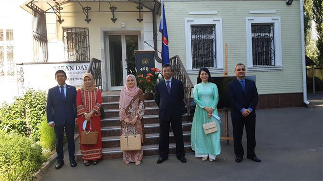 东盟成立53周年:进一步促进东盟与乌克兰的关系 ảnh 1 东盟成立53周年:进一步促进东盟与乌克兰的关系 ảnh 1