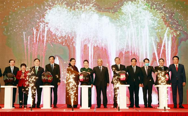 越南国会主席阮氏金银出席2020年AIPA主席年电子门户网站和标志发布仪式 ảnh 1 越南国会主席阮氏金银出席2020年AIPA主席年电子门户网站和标志发布仪式 ảnh 1