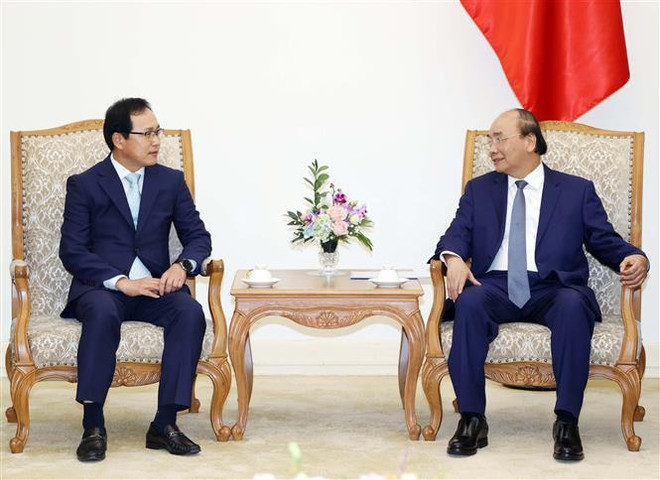 政府总理阮春福会见三星(越南)公司总经理崔周湖 ảnh 1 政府总理阮春福会见三星(越南)公司总经理崔周湖 ảnh 1