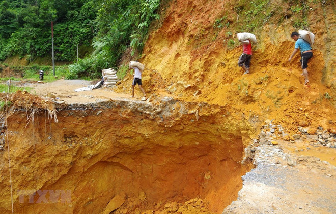 越南北部山区各省市遭特大暴雨洪水袭击 ảnh 1