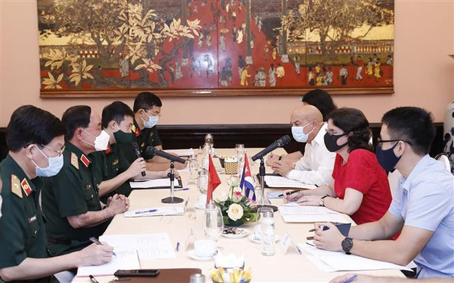 新冠肺炎疫情：越南与古巴加大科研与诊治合作力度 ảnh 1