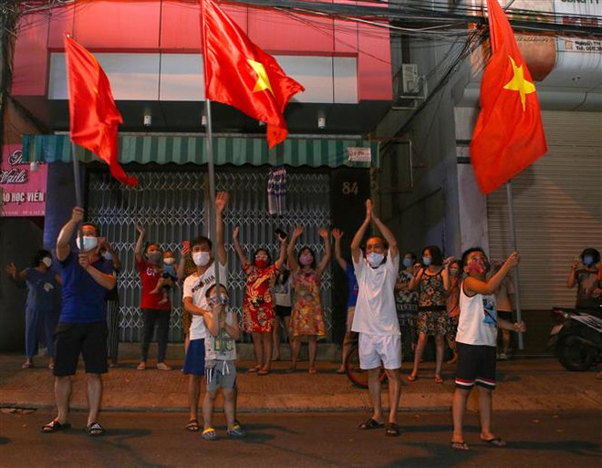 新冠肺炎疫情:岘港市海州郡对最大疫区解除封锁 ảnh 2 新冠肺炎疫情:岘港市海州郡对最大疫区解除封锁 ảnh 2