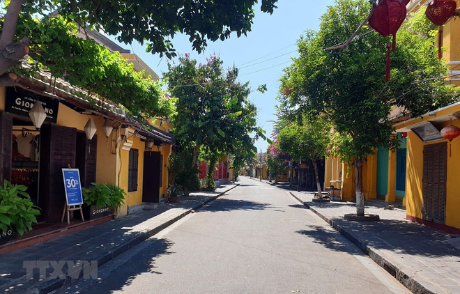 受新冠肺炎疫情的影响广南省过夜游客人数下降67% ảnh 1 受新冠肺炎疫情的影响广南省过夜游客人数下降67% ảnh 1