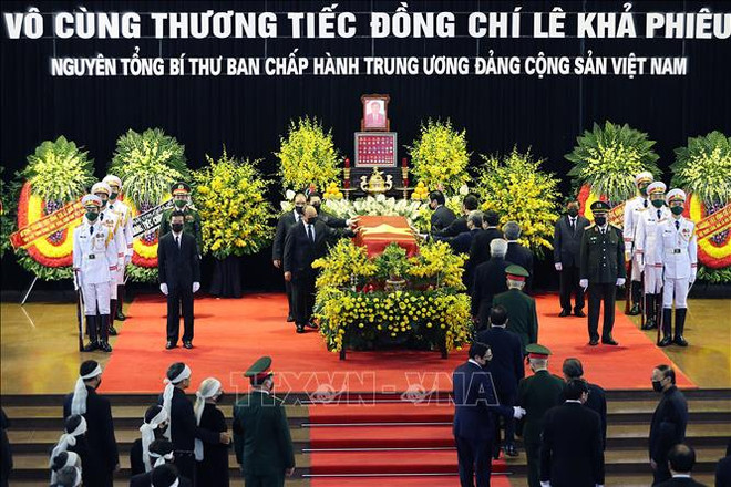 原越共中央总书记黎可漂治丧委员会及其家属致答谢辞 ảnh 1 原越共中央总书记黎可漂治丧委员会及其家属致答谢辞 ảnh 1