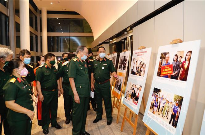 题为“渴望前进”图片展以在线形式举行 ảnh 1 题为“渴望前进”图片展以在线形式举行 ảnh 1