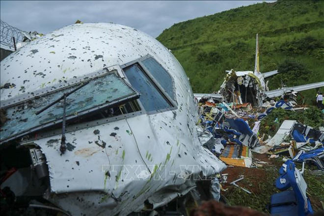 越南政府总理就印度坠机事件向印度总理莫迪致慰问电 ảnh 1