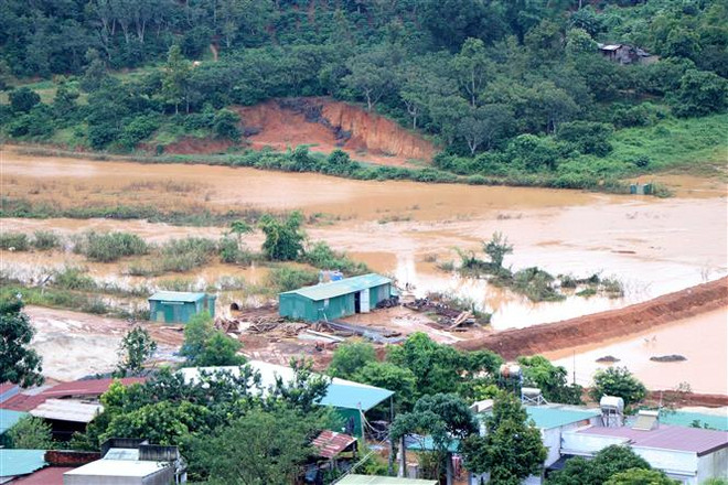 自然灾害给越南多地造成巨大损失 ảnh 1