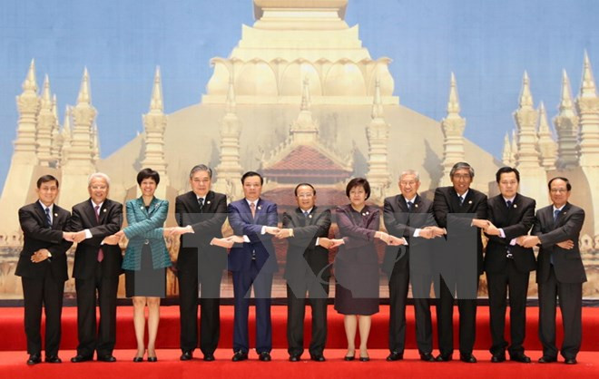 第20届东盟财长会议在老挝召开 ảnh 1