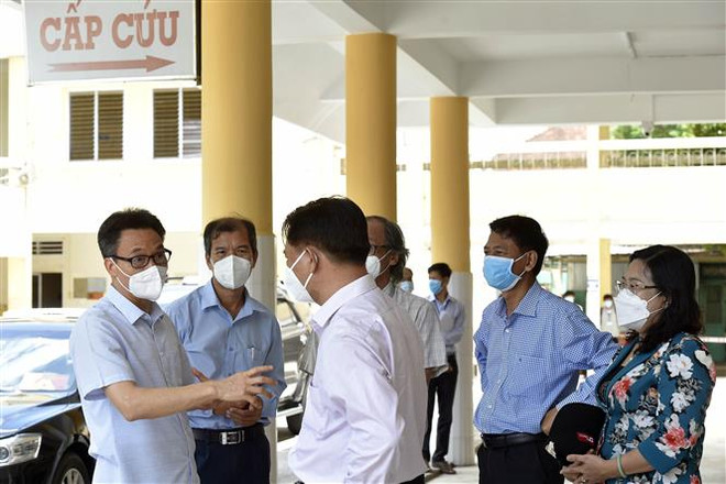 武德儋副总理:朔庄省须尽快发现疫情来袭 坚决防止疫情向社区蔓延 ảnh 2 武德儋副总理:朔庄省须尽快发现疫情来袭 坚决防止疫情向社区蔓延 ảnh 2