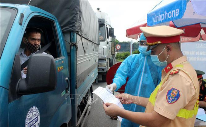 加大对货运司机新冠病毒快速检测力度 ảnh 1