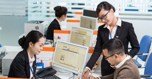 越南SHB银行荣获《亚洲银行及财金》杂志三大奖项 ảnh 1 越南SHB银行荣获《亚洲银行及财金》杂志三大奖项 ảnh 1