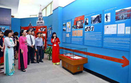 胡志明主席出国寻找救国之路105周年展览会在河内举行 ảnh 1 胡志明主席出国寻找救国之路105周年展览会在河内举行 ảnh 1