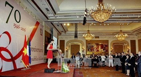 意大利国庆节70周年纪念典礼在胡志明市举行 ảnh 1 意大利国庆节70周年纪念典礼在胡志明市举行 ảnh 1