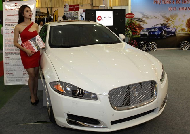 2016年第13次越南国际交通工具及其辅助工业展在河内开展 ảnh 1