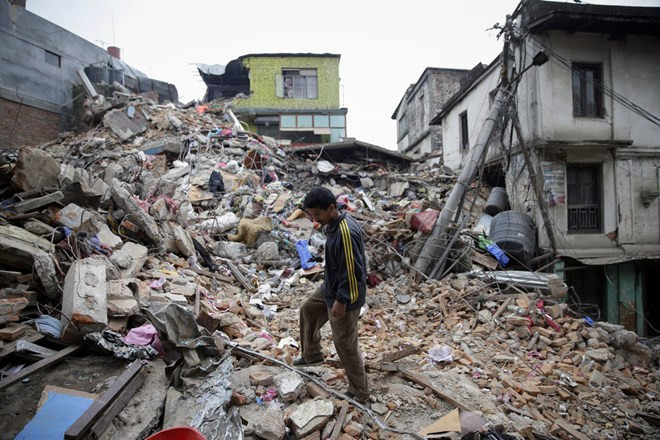 印尼连续发生地震造成严重损失 ảnh 1 印尼连续发生地震造成严重损失 ảnh 1