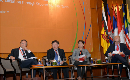 欧盟支持越南和东盟促进大学生国际流动 ảnh 1