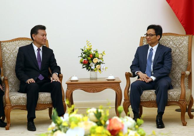 越南政府副总理武德儋会见世界国际象棋联合会主席柳姆日诺夫 ảnh 1 越南政府副总理武德儋会见世界国际象棋联合会主席柳姆日诺夫 ảnh 1