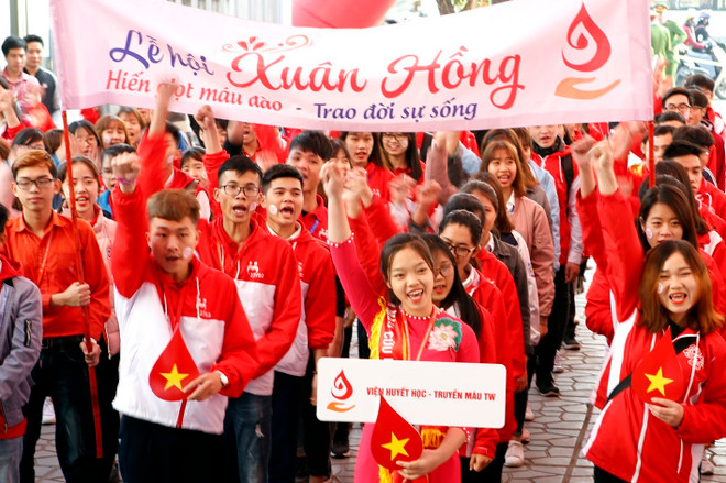 2018年第十一次春红献血节的献血量突破10200单位 ảnh 1