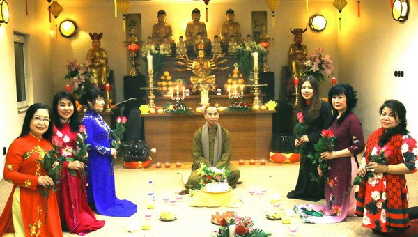 越南妇女在保护民族传统文化中肩负着重要的作用 ảnh 1 越南妇女在保护民族传统文化中肩负着重要的作用 ảnh 1