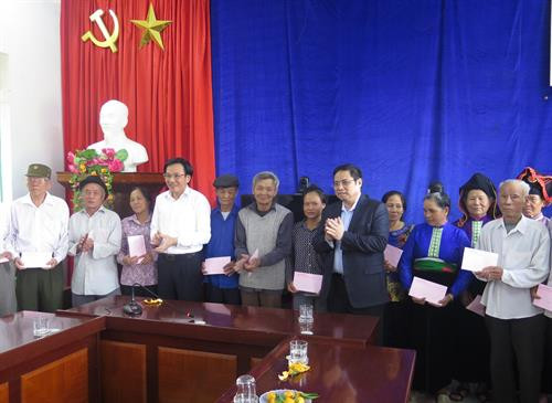 越共中央组织部部长范明正莅临奠边省调研 ảnh 2