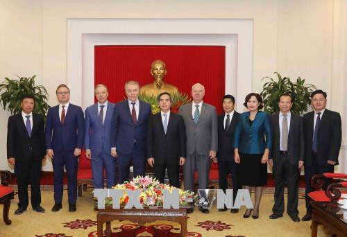 俄罗斯联邦共产党代表团对越南进行工作访问 ảnh 1 俄罗斯联邦共产党代表团对越南进行工作访问 ảnh 1