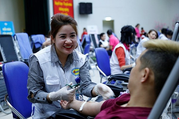 2018年第十一次春红献血节的献血量突破10200单位 ảnh 3