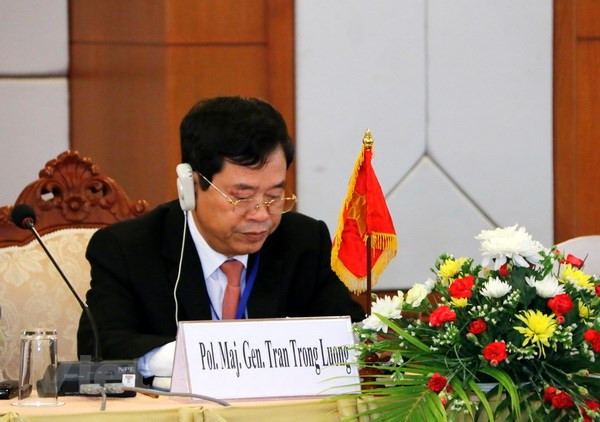 2017年越老柬三国打击跨境拐卖人口专项行动总结会议在老挝举行 ảnh 2