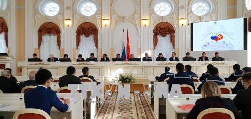 纪念胡伯伯踏上彼得格勒95周年研讨会在俄罗斯举行 ảnh 1 纪念胡伯伯踏上彼得格勒95周年研讨会在俄罗斯举行 ảnh 1