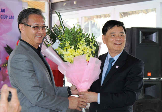 越老友好见面会在河内举行 ảnh 1 越老友好见面会在河内举行 ảnh 1