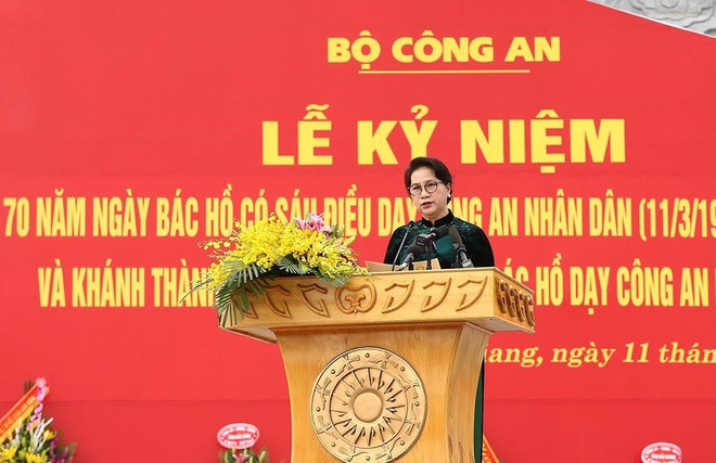 越南人民公安干部战士践行胡志明主席的6条教导 ảnh 1 越南人民公安干部战士践行胡志明主席的6条教导 ảnh 1