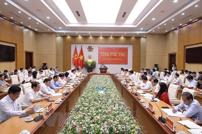 政府总理范明政:建设富寿成为链接越南和东盟与中国西南地区的经济枢纽中心 ảnh 1 政府总理范明政:建设富寿成为链接越南和东盟与中国西南地区的经济枢纽中心 ảnh 1