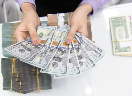 9月5日上午越南国内市场美元价格稳定，人民币价格下降 ảnh 1