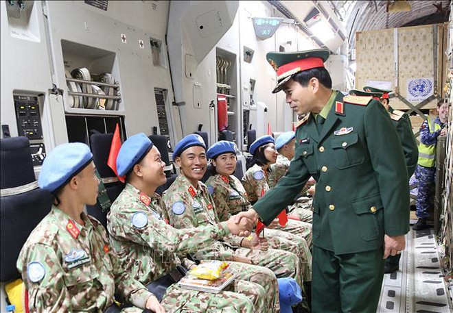 越南维和局局长:彰显越南人民军在联合国维和任务区的新形象 ảnh 2 越南维和局局长:彰显越南人民军在联合国维和任务区的新形象 ảnh 2
