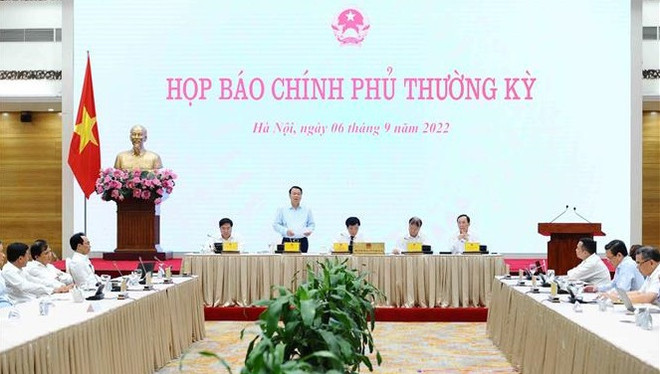 越南政府8月份例行新闻发布会:对将人口贩卖到柬埔寨的团伙进行调查 ảnh 1 越南政府8月份例行新闻发布会:对将人口贩卖到柬埔寨的团伙进行调查 ảnh 1