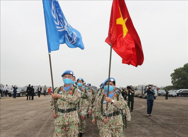 越南维和局局长:彰显越南人民军在联合国维和任务区的新形象 ảnh 3 越南维和局局长:彰显越南人民军在联合国维和任务区的新形象 ảnh 3