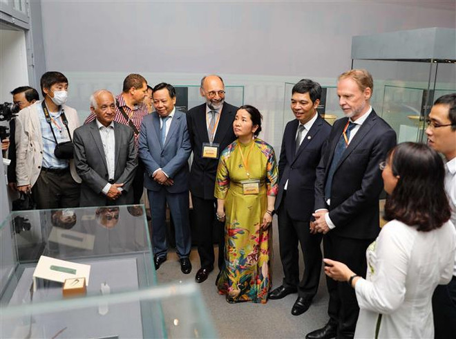 探索河内升龙皇宫珍宝 ảnh 1