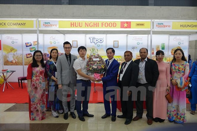越南产品在孟加拉国际食品加工博览会上颇受消费者的欢迎 ảnh 1 越南产品在孟加拉国际食品加工博览会上颇受消费者的欢迎 ảnh 1