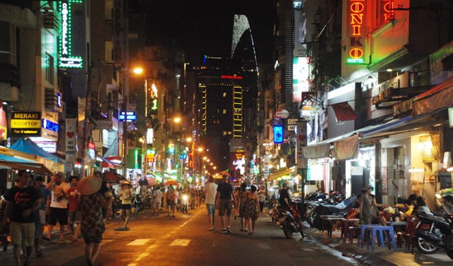 越南胡志明市裴援步行街正式开街 ảnh 1 越南胡志明市裴援步行街正式开街 ảnh 1