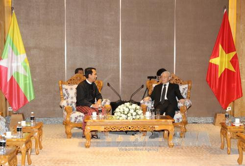 越共中央总书记阮富仲会见仰光省省长吴票敏登 ảnh 1 越共中央总书记阮富仲会见仰光省省长吴票敏登 ảnh 1