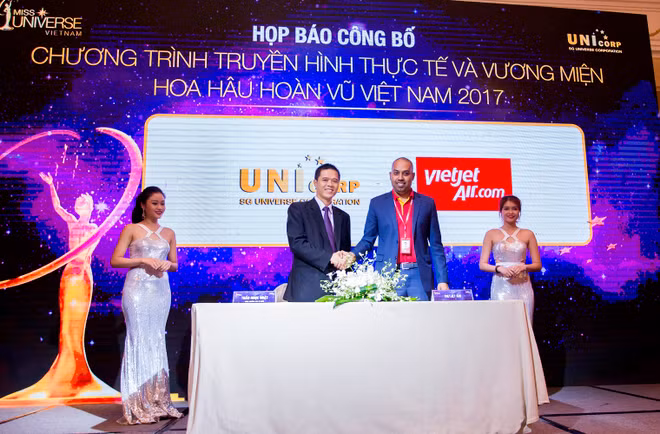 越捷航空成为2017年越南环球小姐大赛的正式航空承运商 ảnh 1