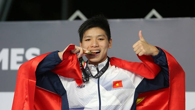 第29届东运会：越南游泳运动员阮友金山夺金 ảnh 1