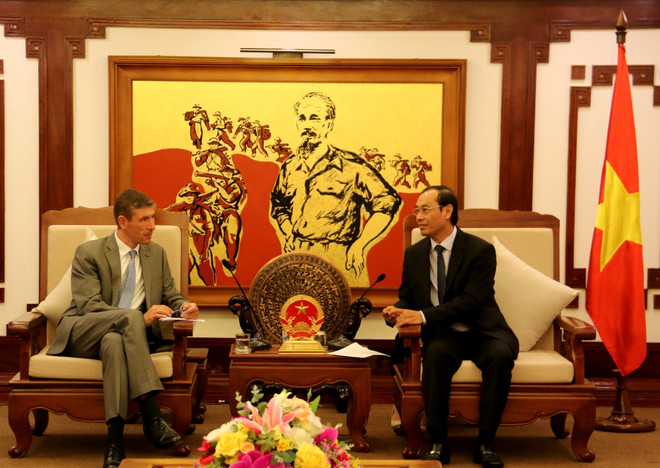 英国企业有意参与新山一机场改造项目 ảnh 1 英国企业有意参与新山一机场改造项目 ảnh 1