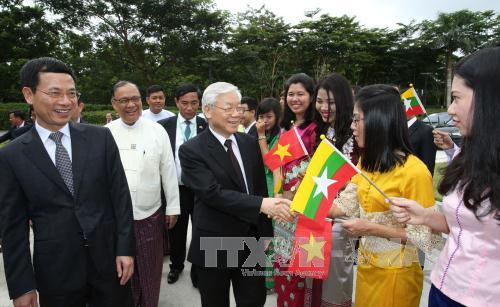 越共中央总书记阮富仲圆满结束访问印度尼西亚和缅甸之旅 ảnh 1 越共中央总书记阮富仲圆满结束访问印度尼西亚和缅甸之旅 ảnh 1
