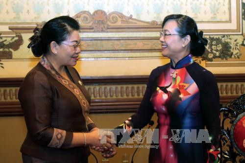 胡志明市与老挝万象加强人民议会的合作 ảnh 1