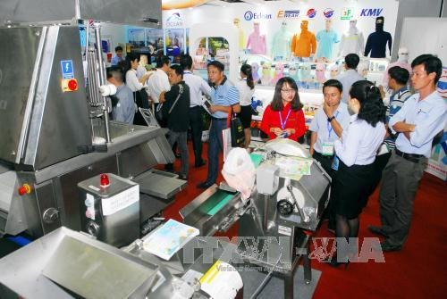 2017年越南国际水产与加工机械展吸引200多家水产类企业参展 ảnh 2