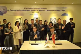 韩国国家技能人才认定局与海外劳工中心（COLAB）签署服务供应承诺协议（SCA）。图自越通社