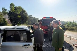 谅山省公安赴事故现场指导调查处置工作。图自越通社